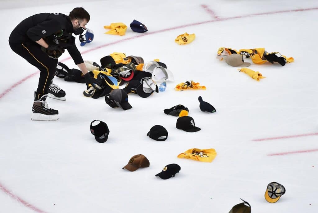 NHL: Bruins vs. Islanders