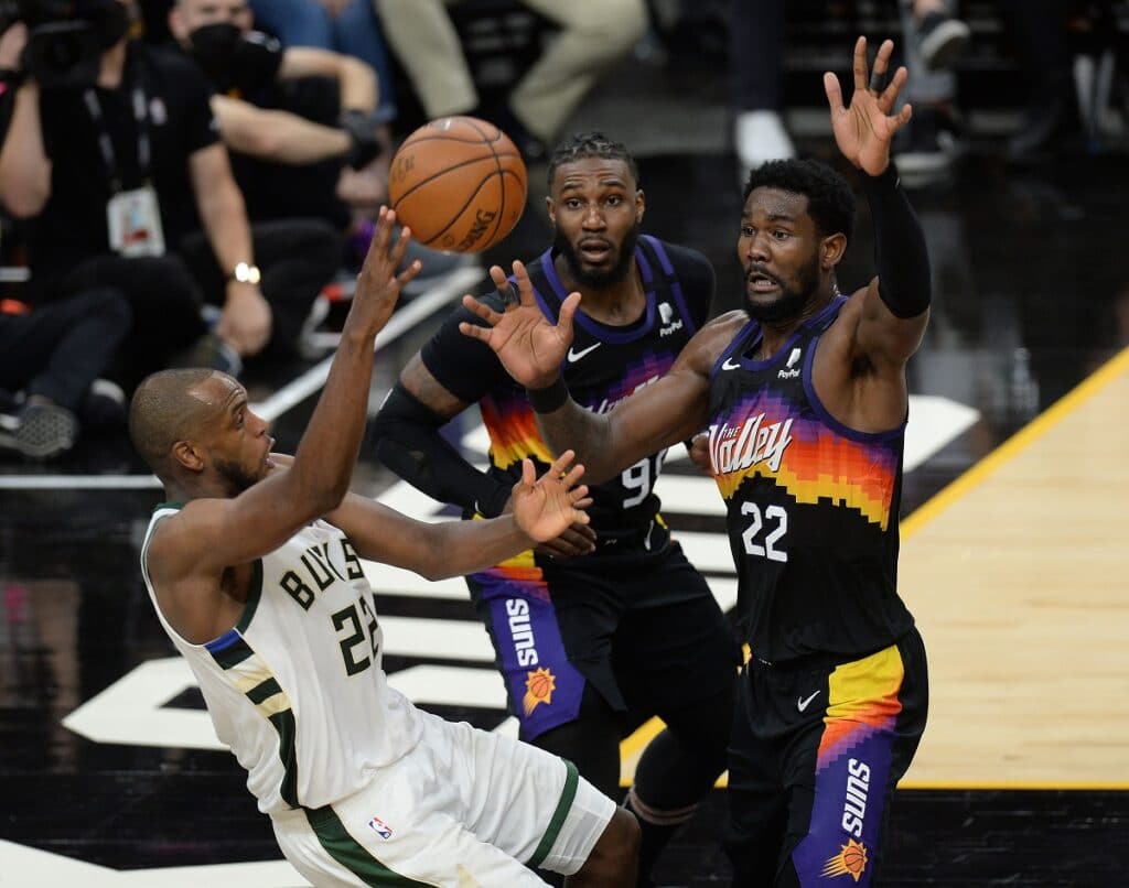 NBA: Suns vs. Bucks