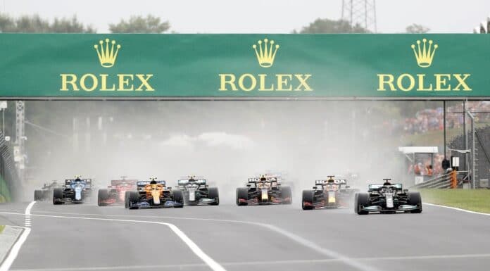 Formule 1 by se mohla jet v ulicích New Yorku, prohlásil šéf Red Bullu Horner
