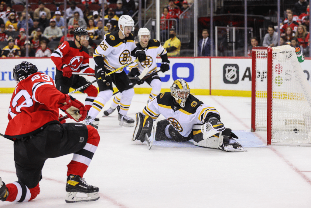 Bruins v Devils