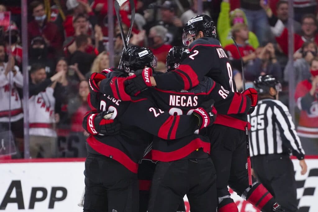 NHL: Carolina vs. Arizona