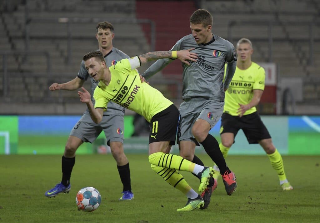 DFB Pokal - St. Pauli vs. Dortmund