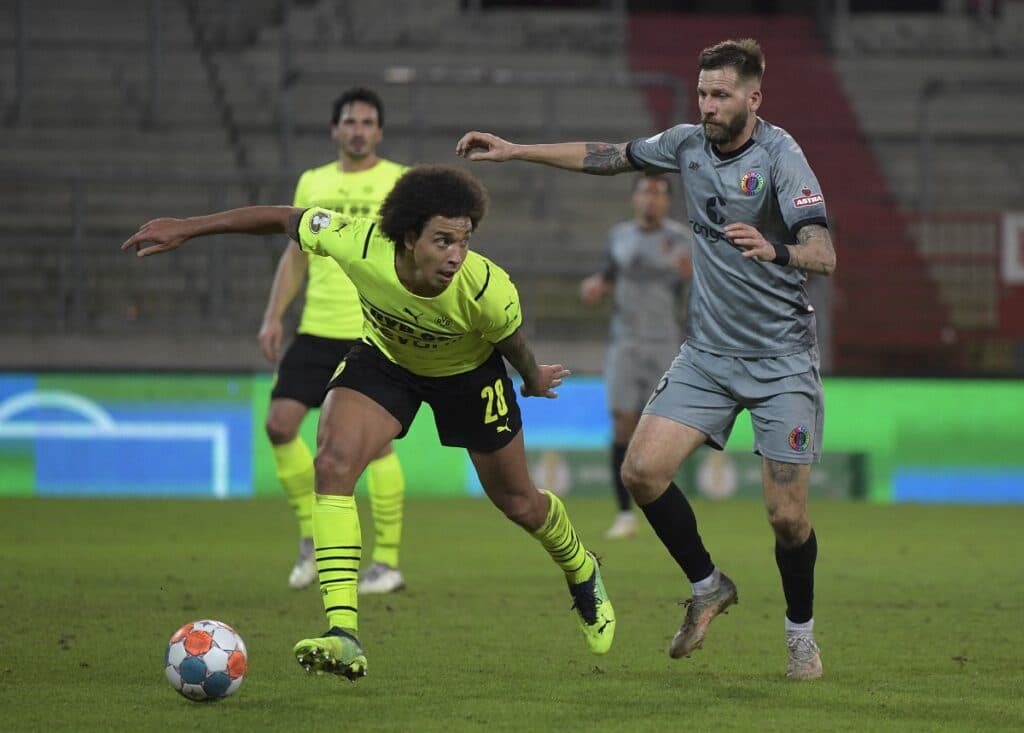 DFB Pokal - St. Pauli vs. Dortmund