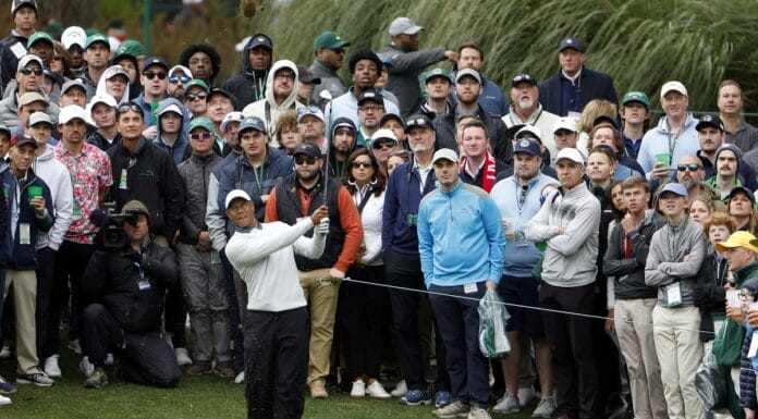Tiger Woods postaví baseballistovi Troutovi vlastní golfové hřiště  