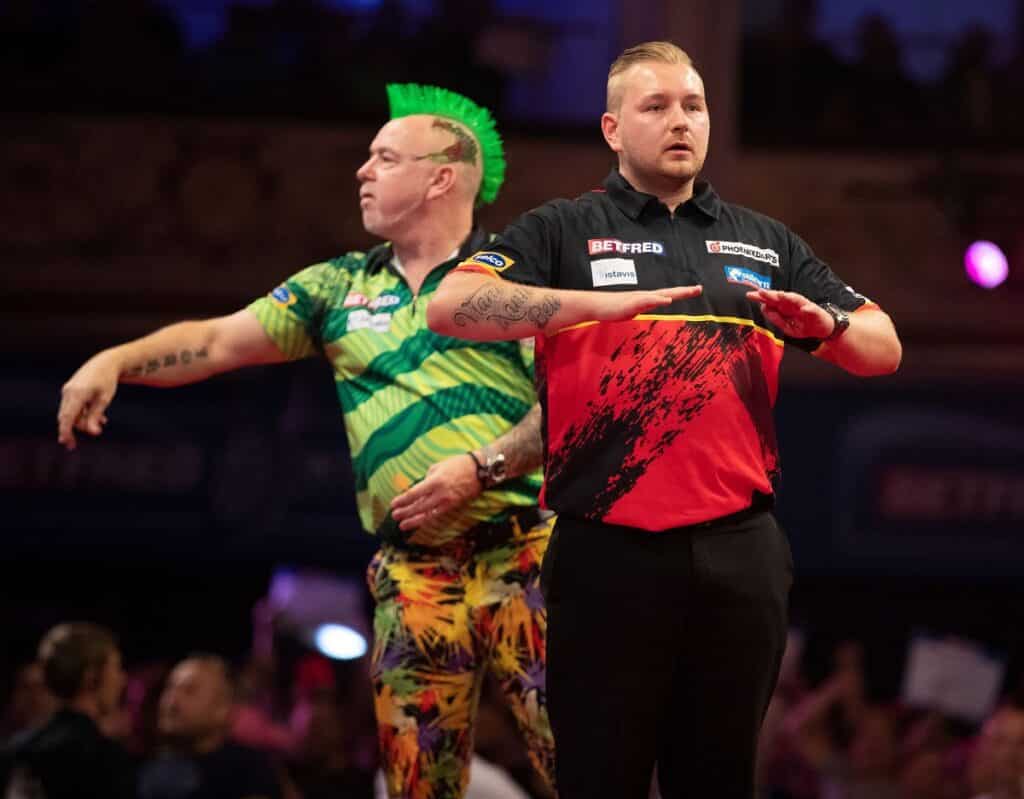 Dimitri van den Bergh vs Peter Wright