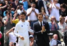 Roger Federer (vpravo) a Novak Djokovič