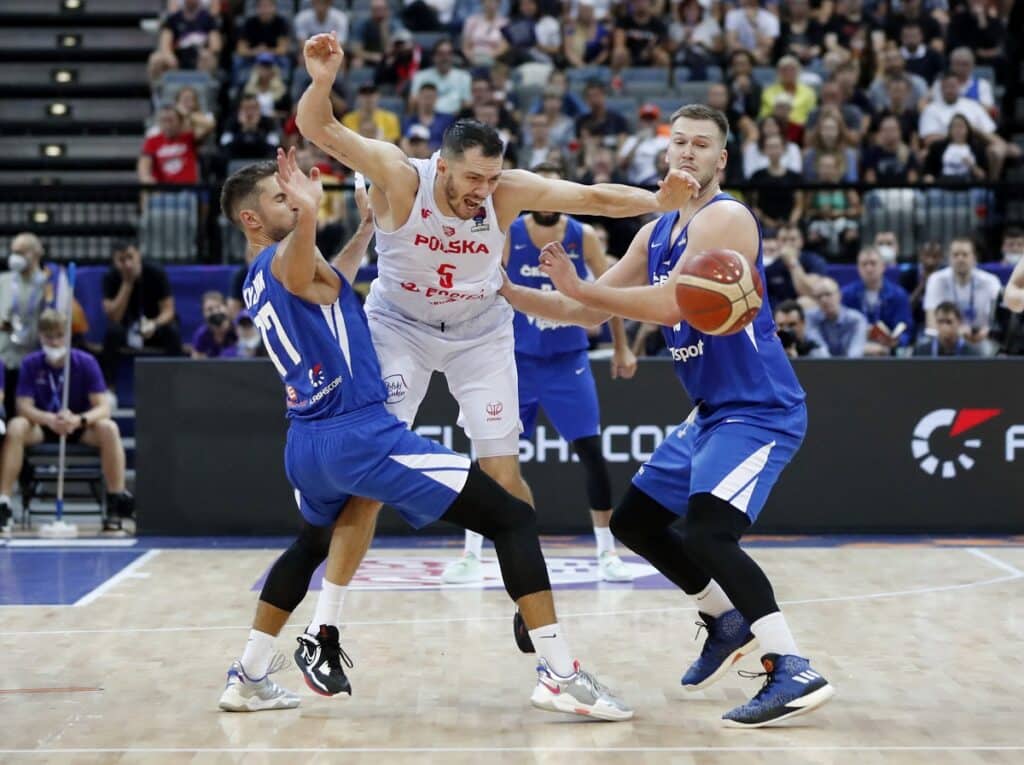 Utkání na EuroBasket Česko (v modrém) proti Polsku