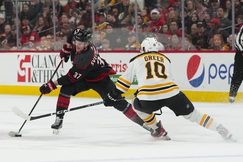 Boston Bruins vs Carolina Hurricanes