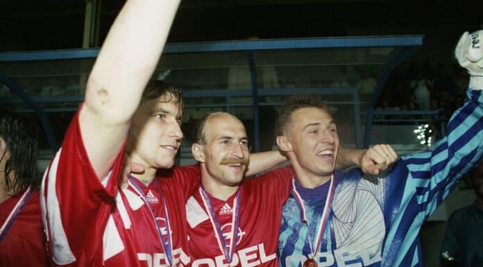 Historie ligy. 1995: Divoké derby rozhodlo o sparťanské obhajobě