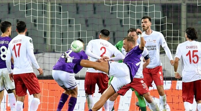 Za Slavii. Barák jediným gólem rozsekl souboj své Fiorentiny s katem Pražanů