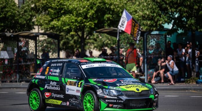 Emoce na Bohemia rallye. Těsný souboj, facka nebo povolená zkratka