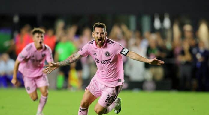 Messi není člověk. Parádním přímákem okořenil debut v Miami